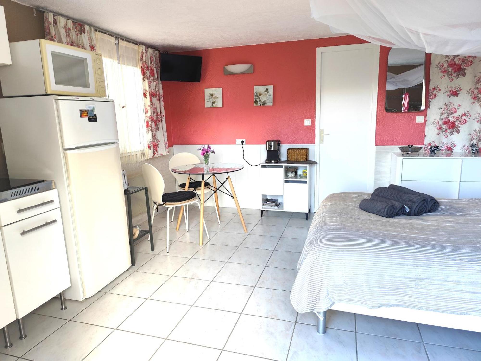 Studio Le Romantique A 20 Kms De Nice Bendéjun Kültér fotó